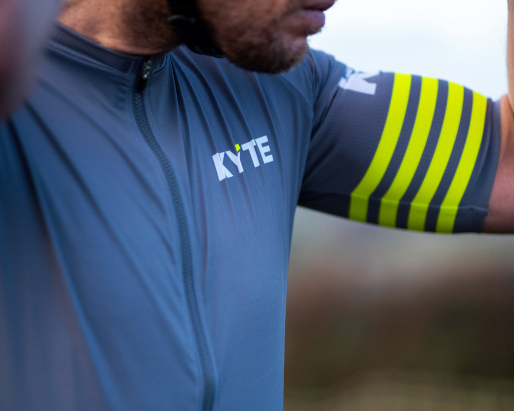 KYTE Race Short Sleeve Jersey - Grey / Yellow